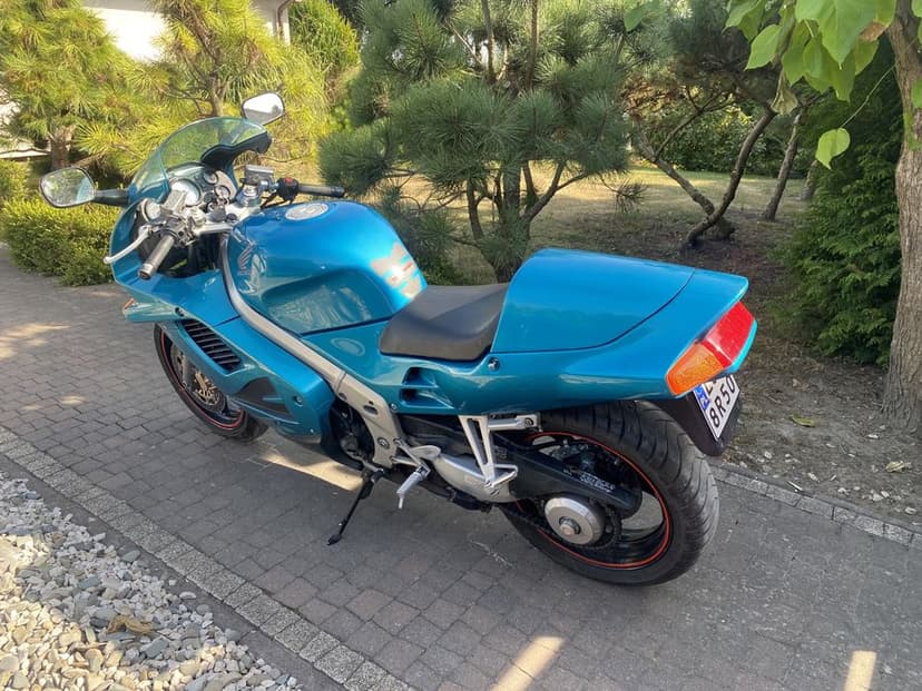 Honda VFR 750 RC36  idealna 33tyś.km klasyk
