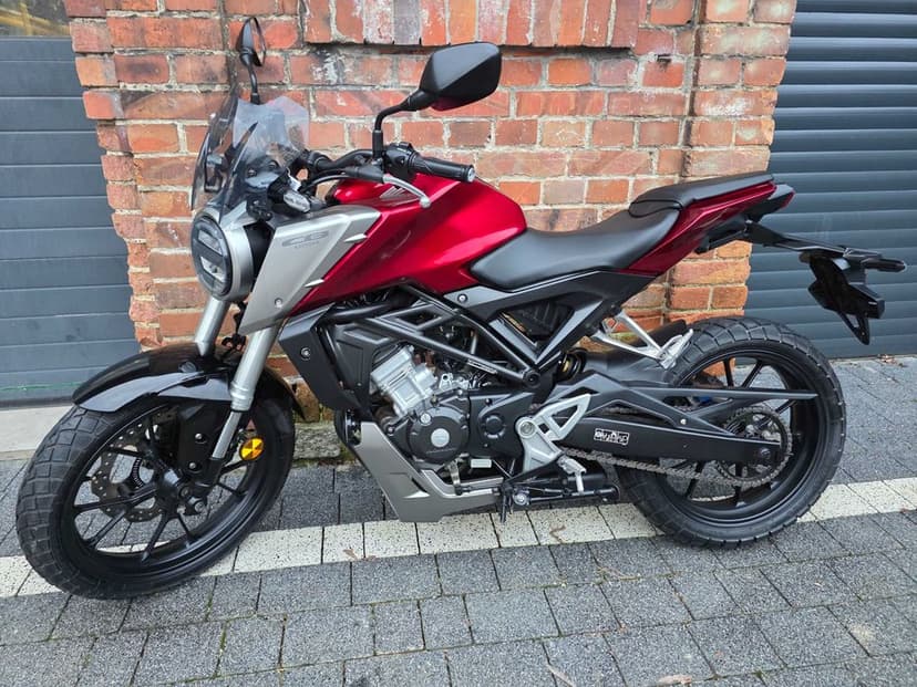 Honda CB 125 R piękne stan