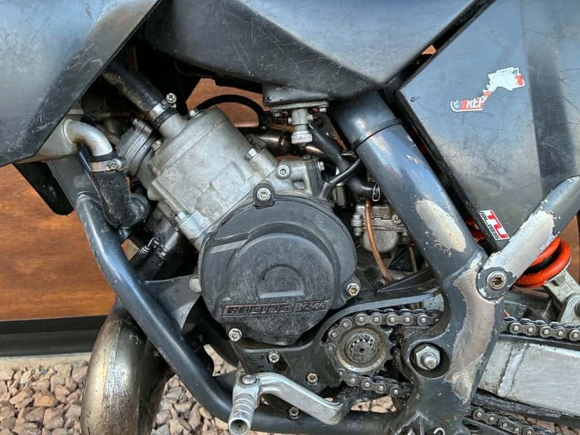 Sprzedam KTM 65 SX, rok 2009.
Motocykl w dobrym stanie technicznym, regularnie serwisowany i gotowy do jazdy. Silnik prac
