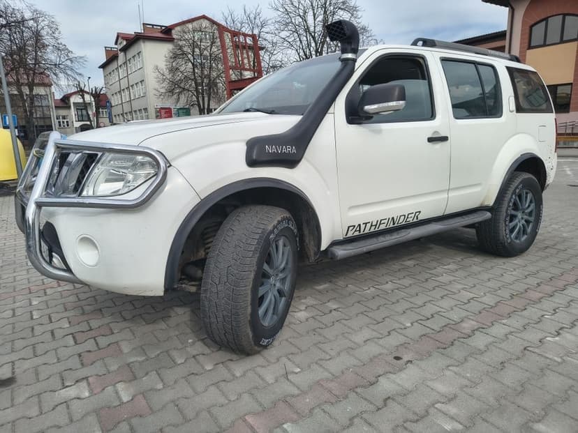 Nissan pathfinder r 51 polift