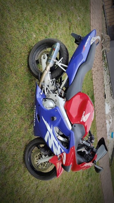 Honda CBR 600 F4