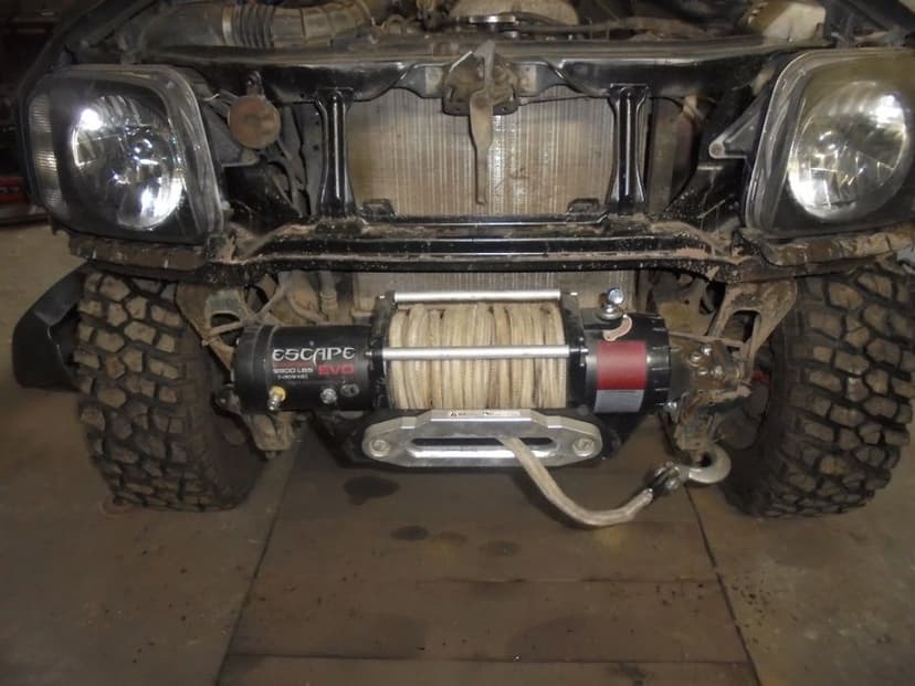 Płyta pod wyciągarkę Suzuki Jimny