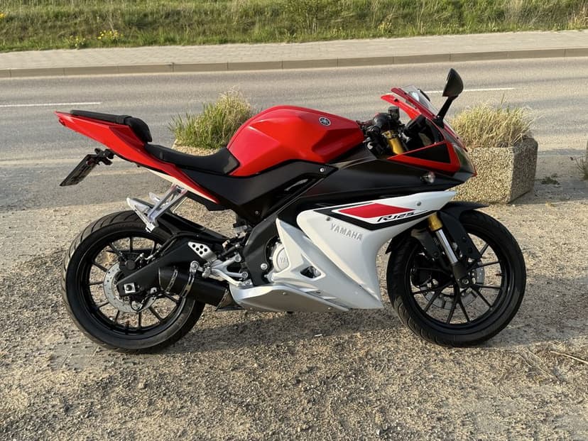 YAMAHA YZF-R125 / 2015 / LIFT / ABS / Świetny Stan! / DOINWESTOWANA!