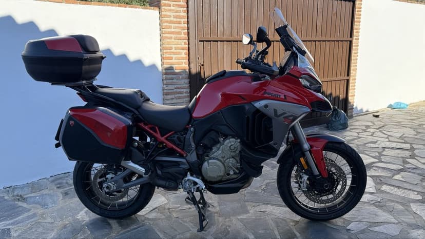 Ducati Multistrada V4S 2025 salon PL fv23