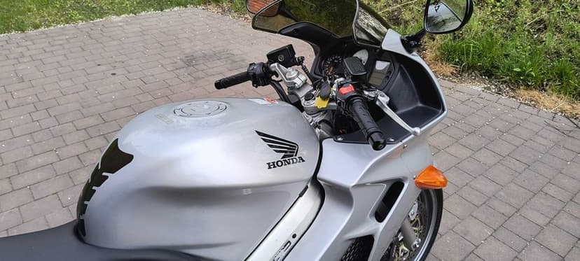 HONDA VFR 800 fi Wtrysk Piękny Oryginał Bezwypadkowy KODO motocykle raty transport