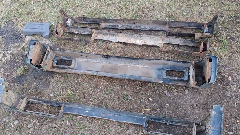 Suzuki Samurai Samuraj tylny tylni przedni zderzak