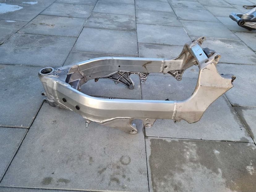 Honda VFR 800 rama dokumenty papiery 98-01