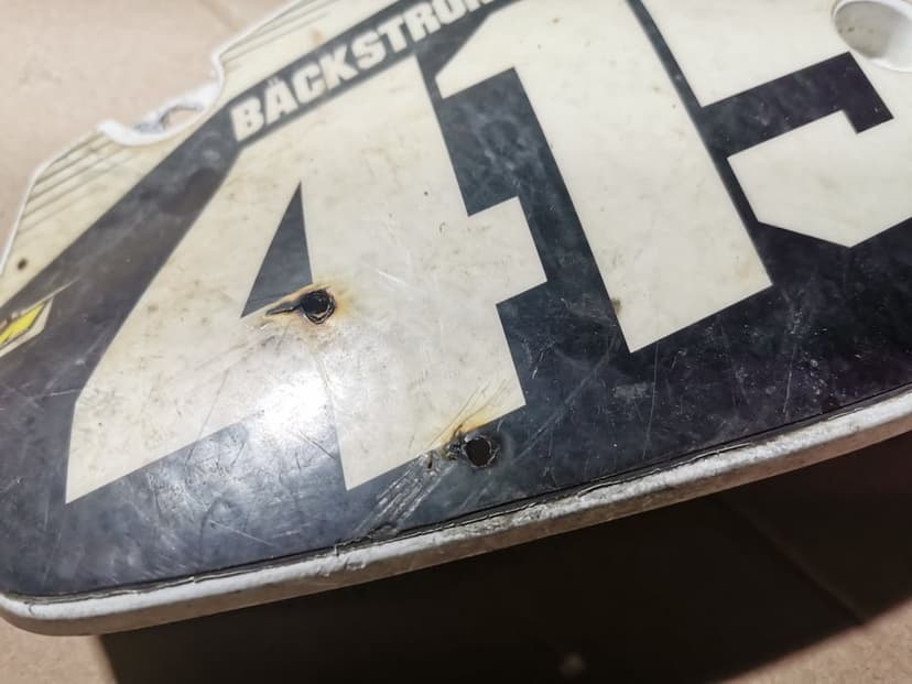 Suzuki RM 85 osłona owiewka bok tył lewa panel obudowa