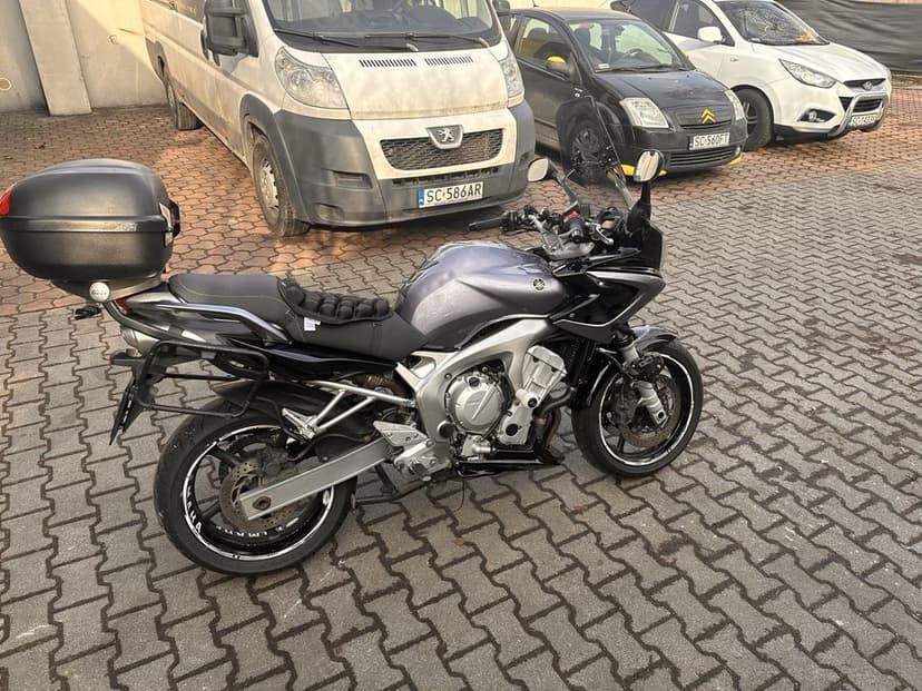 Sprzedam Yamaha FZ600  Serwisowana 48tys km 15900zł
