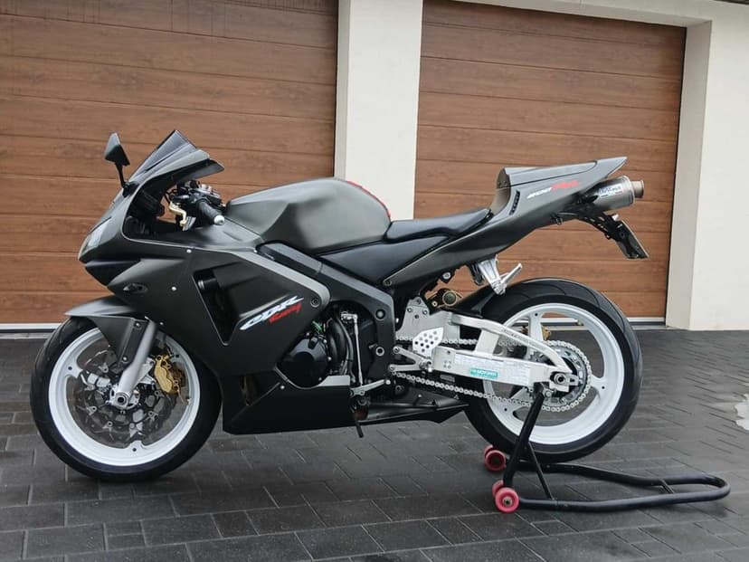 Honda CBR 600RR PC37 Na A2