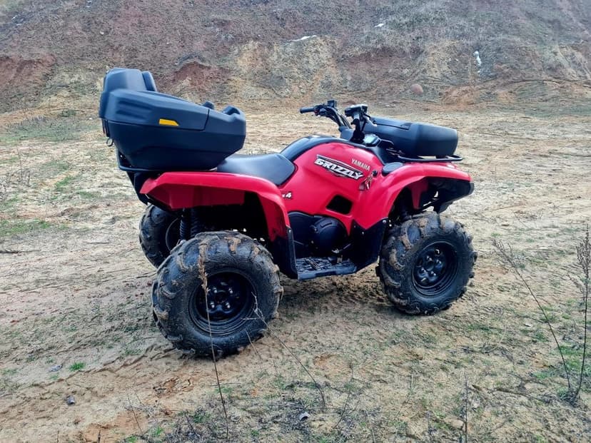YAMAHA GRIZZLY 700CC zarejstrowana ubezpieczona ŚLICZNY stan kufry