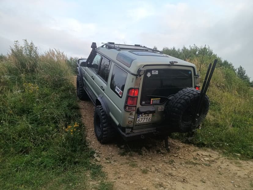 Land Rover Discovery 4.0 V8 LPG Off road