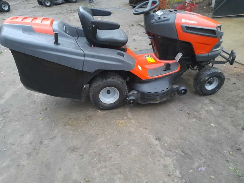 Traktorek kosisrka Husqvarna TC342
