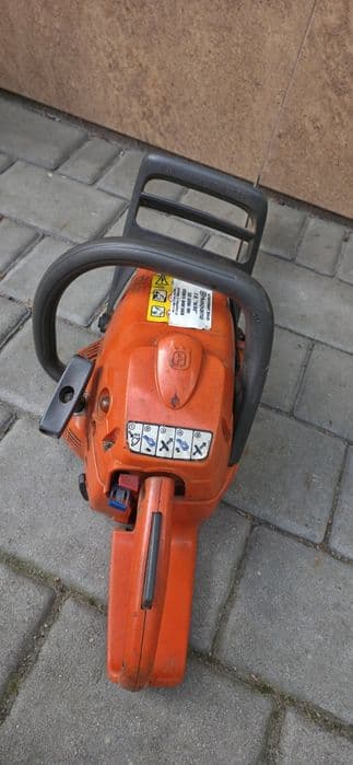 Piła pilarka łańcuchowa Husqvarna 236 spalinowa