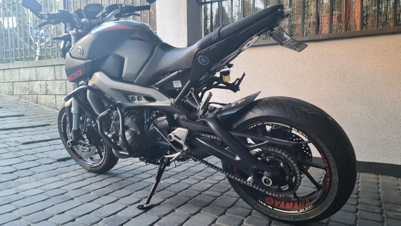 Yamaha MT 09, przebiegiem 20tys. PERŁA, prywatne