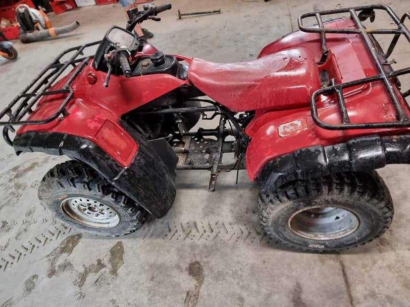 Komplet Plastików błotnik Honda TRX 350 części serwis Kartery wał tłok