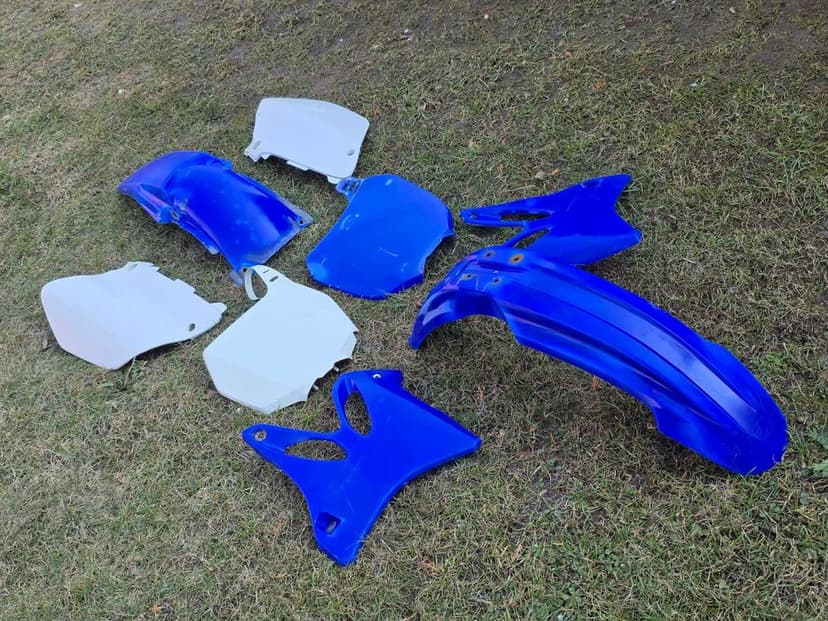 Komplet zestaw plastików Yamaha YZ 125 / 250 r. 02-05