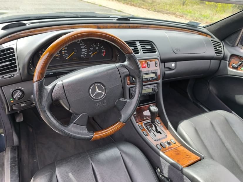 Mercedes CLK430 V8