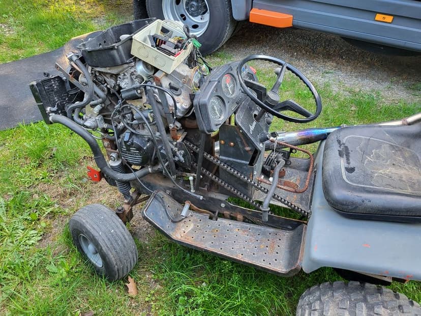 Traktorek z silnikiem Honda VFR 750