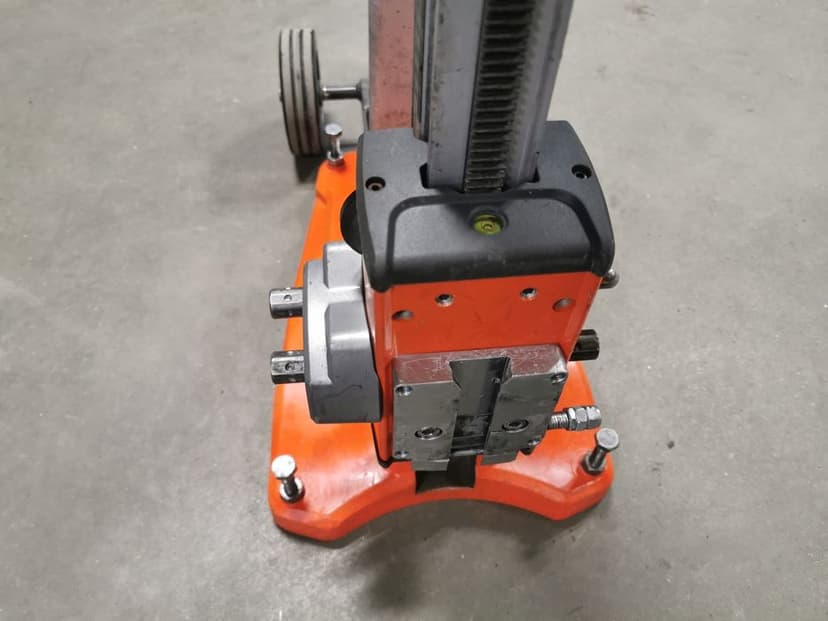 Statyw do wiertnicy HUSQVARNA DM250