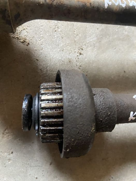 Wałek tył wałek przedni kodiak 700 grizzly 700/550 gniazdo