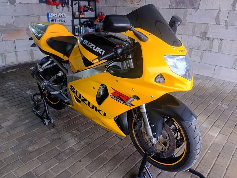 Suzuki GSX-R 750 K2 zadbany. Zamiana