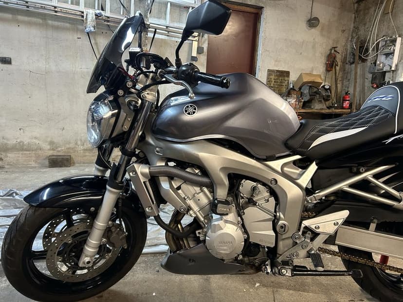 Yamaha FZ6 naked 2005 motocykl