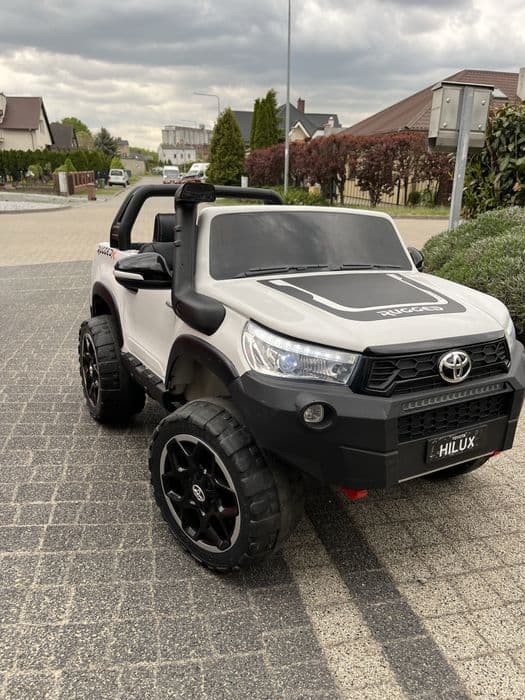 Pojazd Pickup Toyota Hilux akumulatorowy
