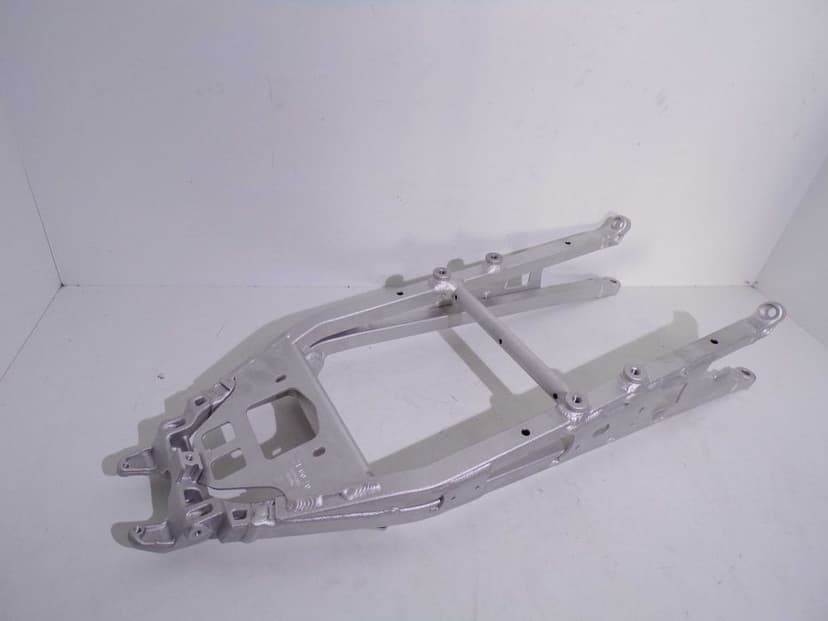 Rama tył Pod Siedzenie Aprilia TUONO 15/20r. Nowa OEM.