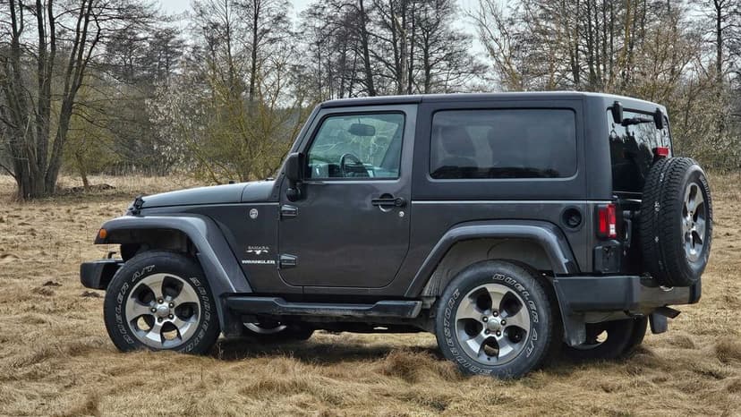 Jeep Wrangler Sahara 3.6 JK V6 4x4 Rubicon automat Bronco