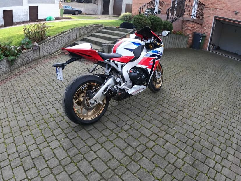 Honda CBR 1000RR SP SC59 2014r