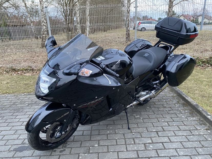 Honda cbr 1100 xx blackbird  zadbany !!!