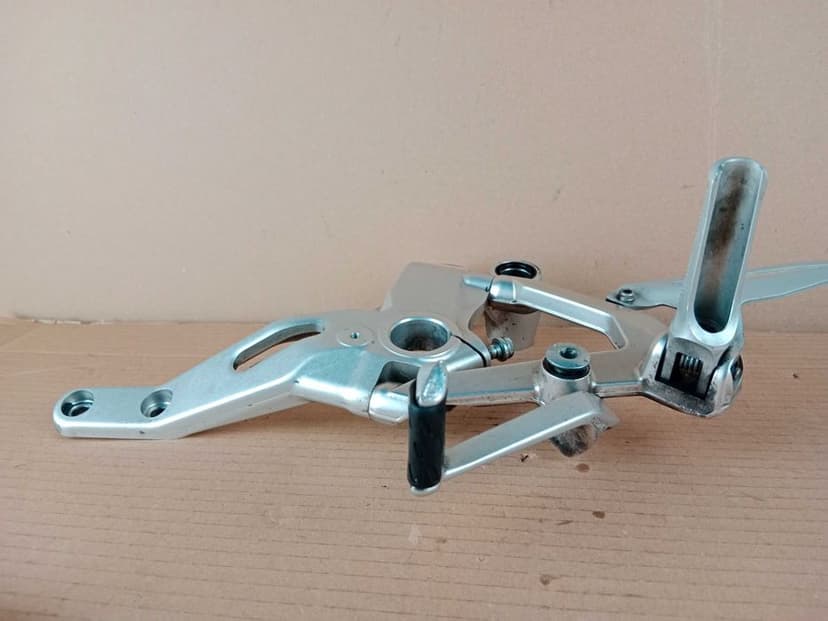 Ducati Panigale 959 Set Podnóżek Lewy Kierowcy Przód Przedni 16-19