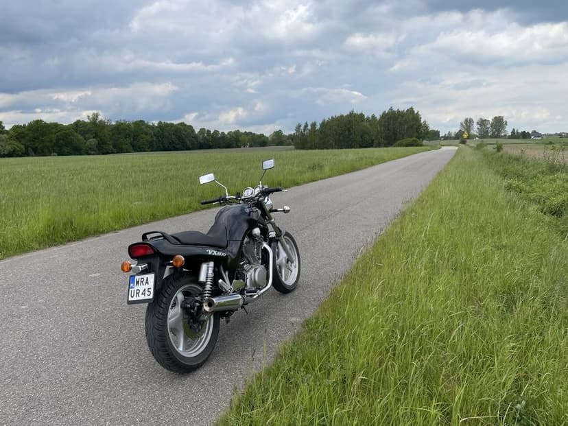 Suzuki VX800 po serwisie gaźników wał kardana