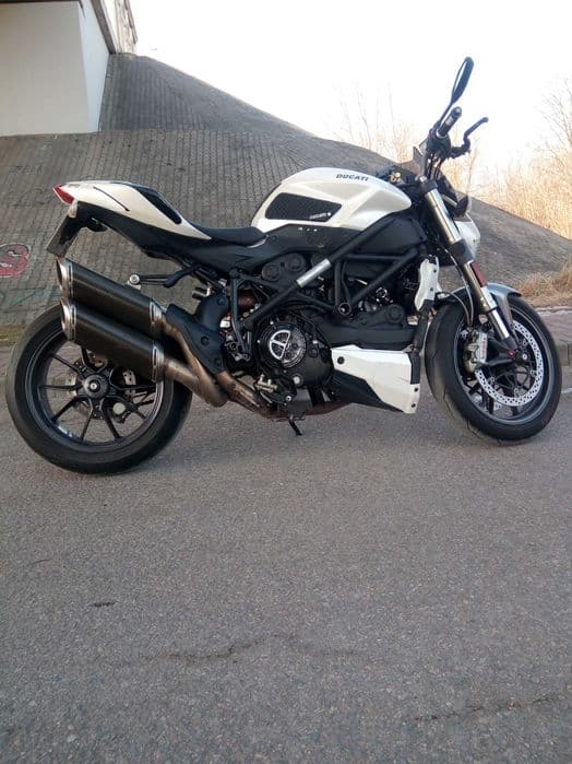 Ducati streetfighter 1098