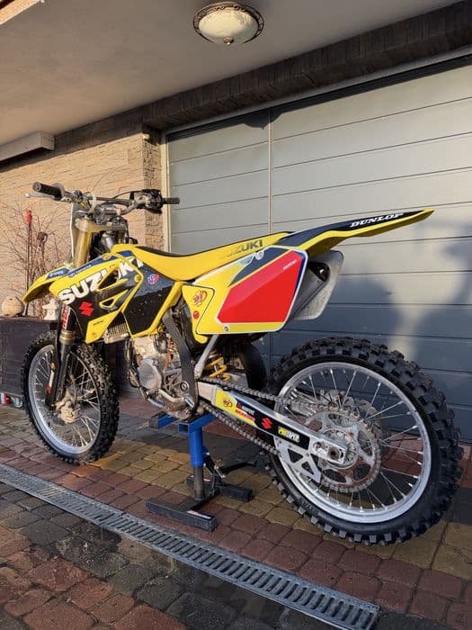 Suzuki RM 125 (yz 125,kx1 25,cr 125, sx 125)