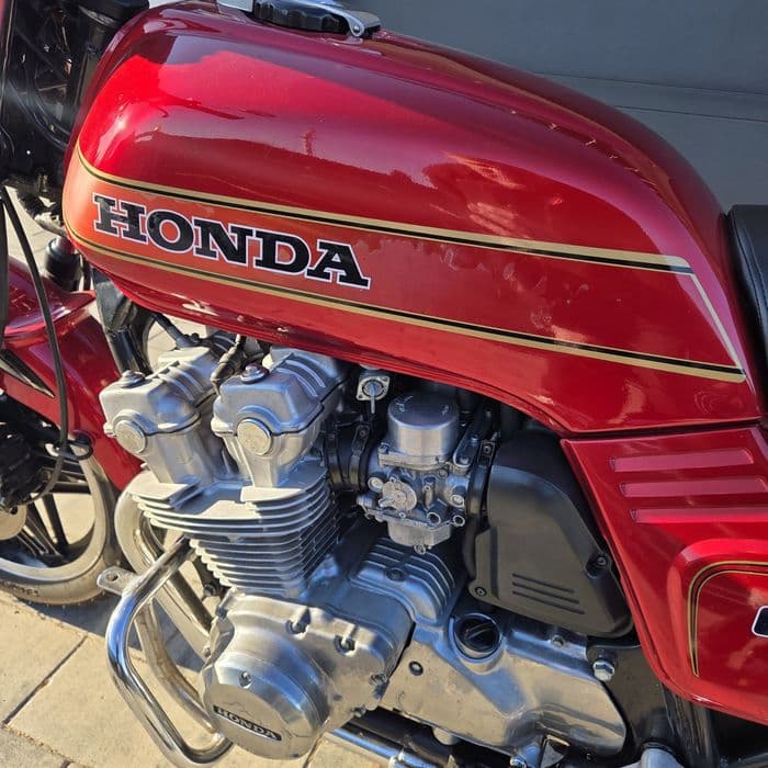 Piękny Klasyk Honda cb750f rc04