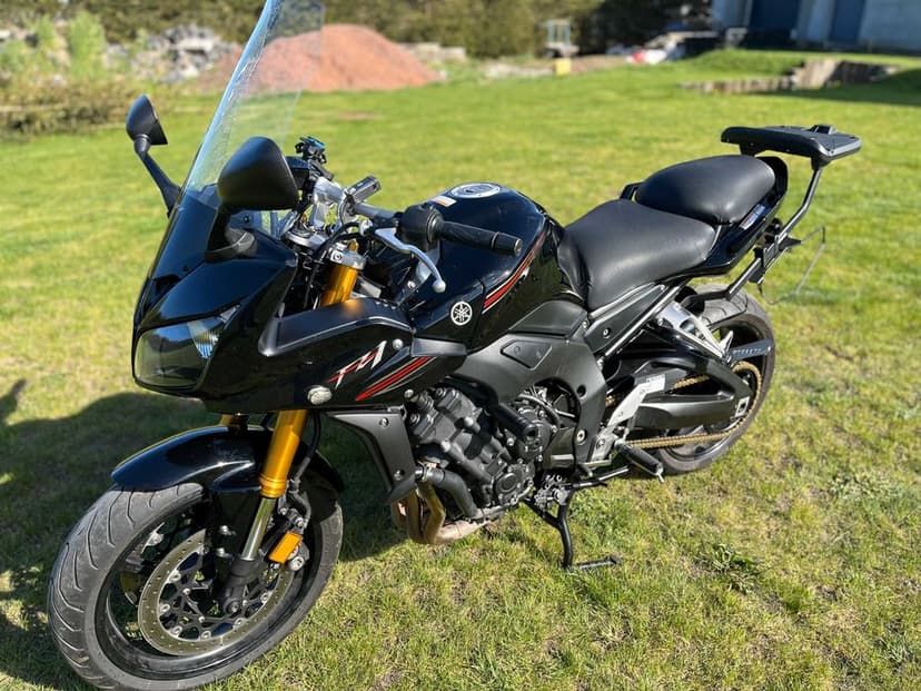 Yamaha FZ1  2007 stan bardzo dobry