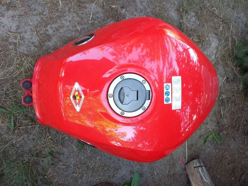 Honda vfr 800 rc79 zbiornik paliwa bak lampa siedzenie zegar lagi