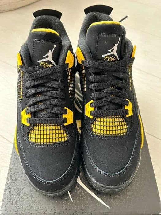 Buty sportowe Jordan_4_Retro_Thunder R.40