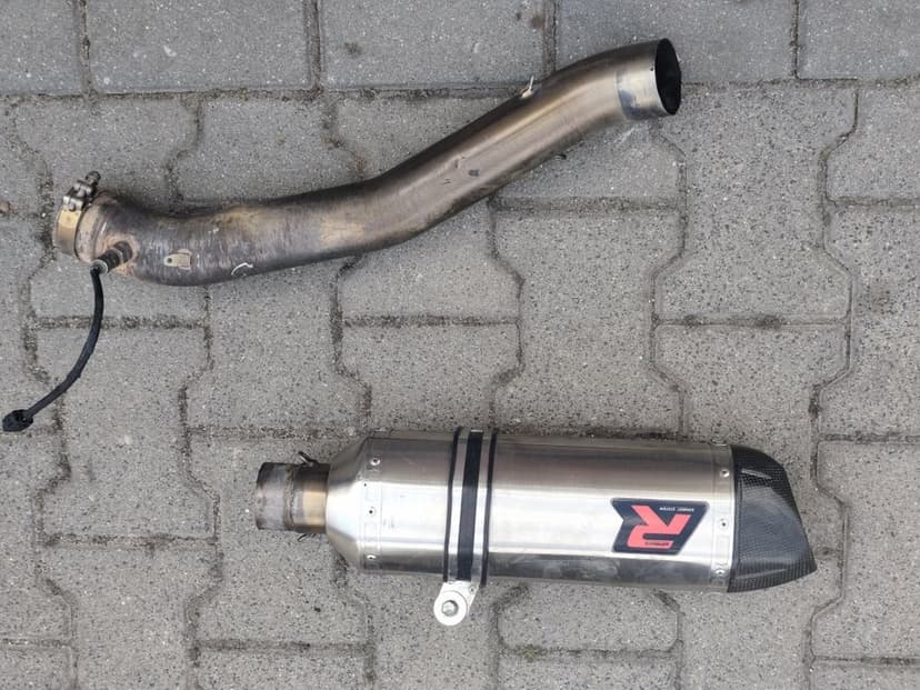 Suzuki GSXR 1000 GSX-R K7 K8 układ wydechowy tłumik sonda lambda dominator