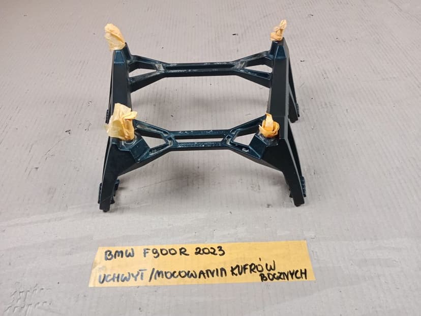 Bmw F900R K83 Bagażnik Mocowanie Kufrów Uchwyt Stelaż Tylny Tył