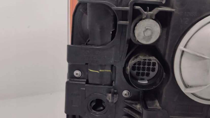lampa przód przednia lewa land rover discovery iii europa