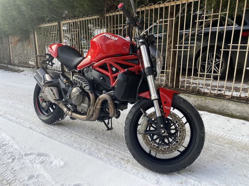 Ducati Monster 821 sprowadzony z Niemiec 2015r. Lekko uszkodzony