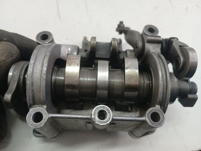 Wałek rozrządu mostek głowicy dekompresator honda crf 450 / 02-08r