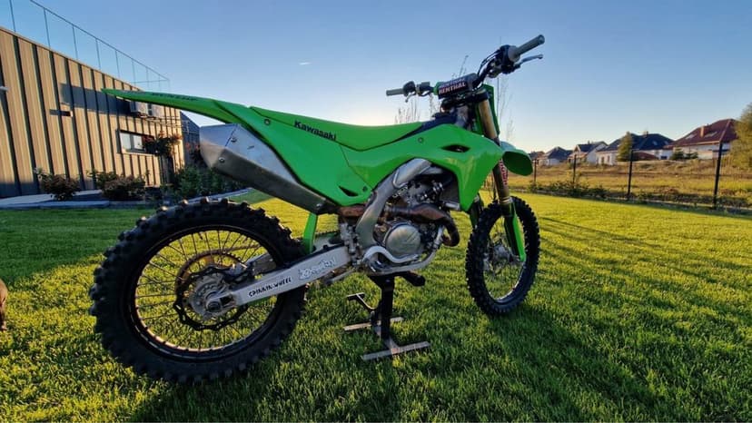 Kawasaki KX450F 2024 mapy, trakcja, sztos!