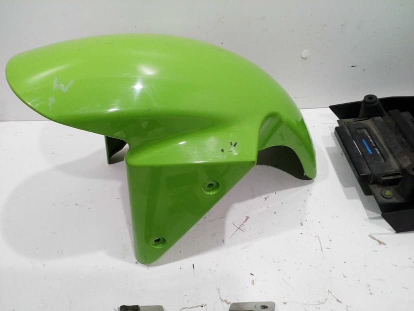 Kawasaki zx 636 licznik błotnik nadkole węże mocowanie rej