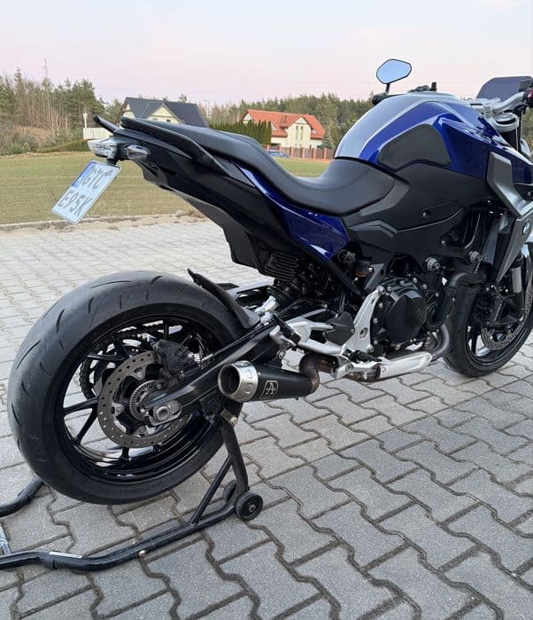 BMW F900R Salon Polska Bezwypadkowy Mały Przebieg Bardzo doinwestowany