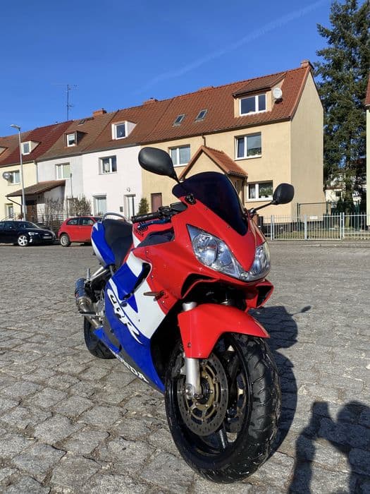 Honda CBR F4I 600, 2001r