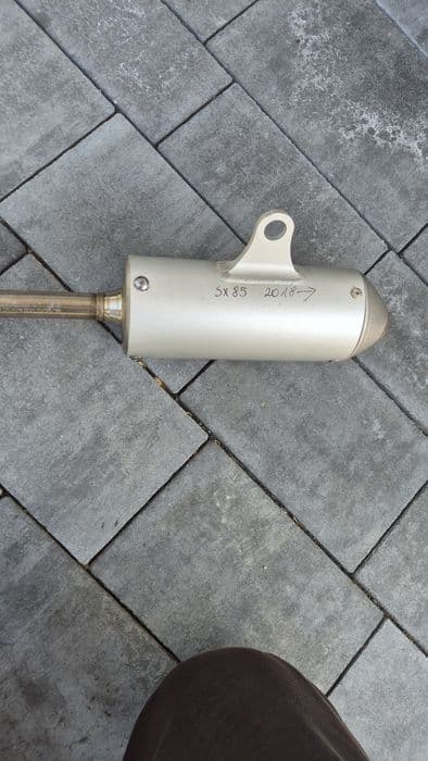 Wyprzedaż  garazowa .Praktycznie NOWY Buzer ochraniacz LEATT 2.5 Junior , ochraniacz ACERBIS szyi  plus kolan,tłumik ktm sx 125  85 hgs 65